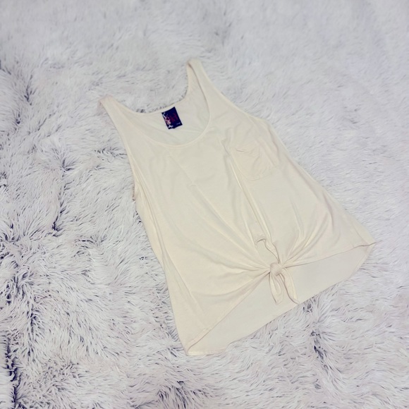 Front tie tank top - Picture 1 of 2